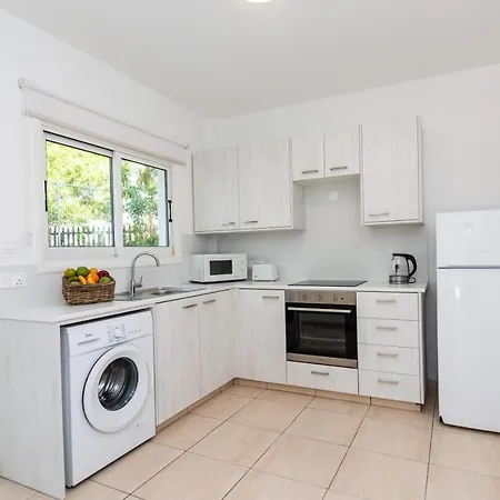 Fig Tree Z Guest house Paralimni