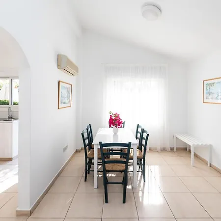 Fig Tree Z 4* Paralimni