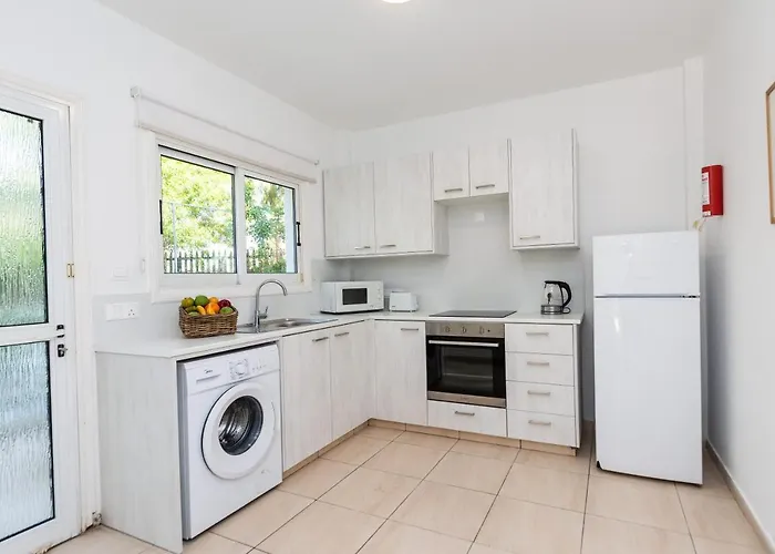 Fig Tree Z Pensionat Paralimni