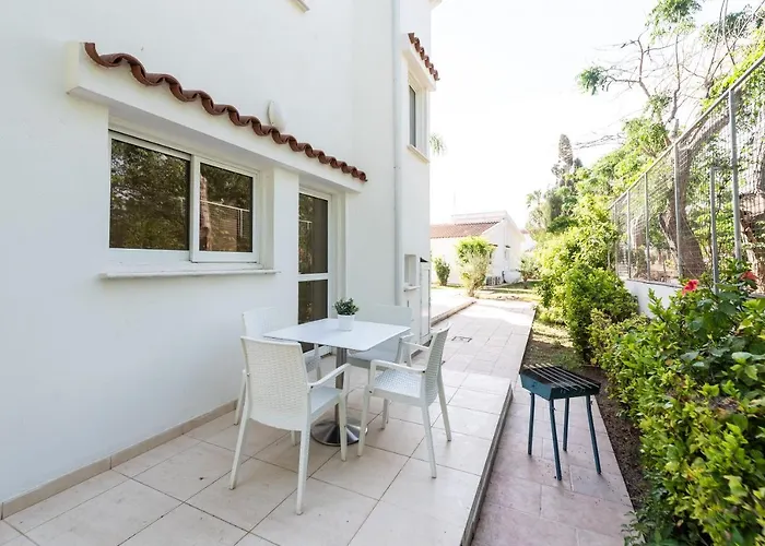 Fig Tree Z Pensionat 4*