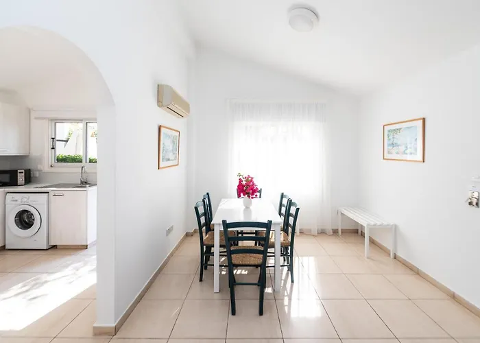 Fig Tree Z 4* Paralimni