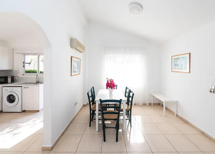 Fig Tree Z Paralimni