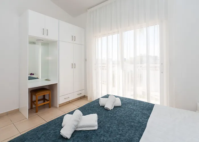 Fig Tree Z 4* Paralimni